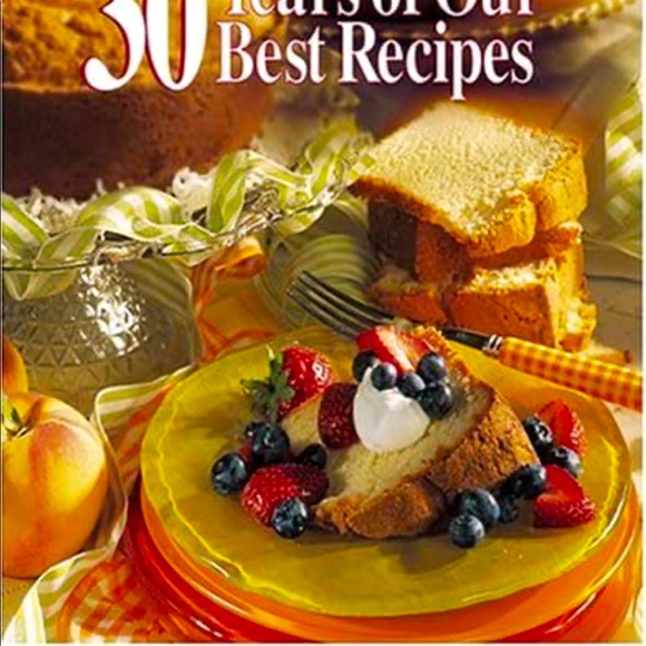 Southern Living 30 Years of Our Best Recipes by Oxmoor House 400 Pages Hardcover - Picture 2 of 3